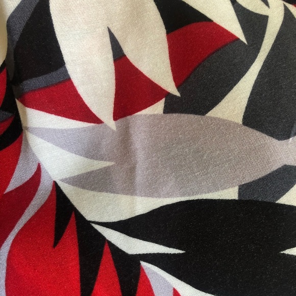 nature pattern bold colorful button down - Picture 3 of 3